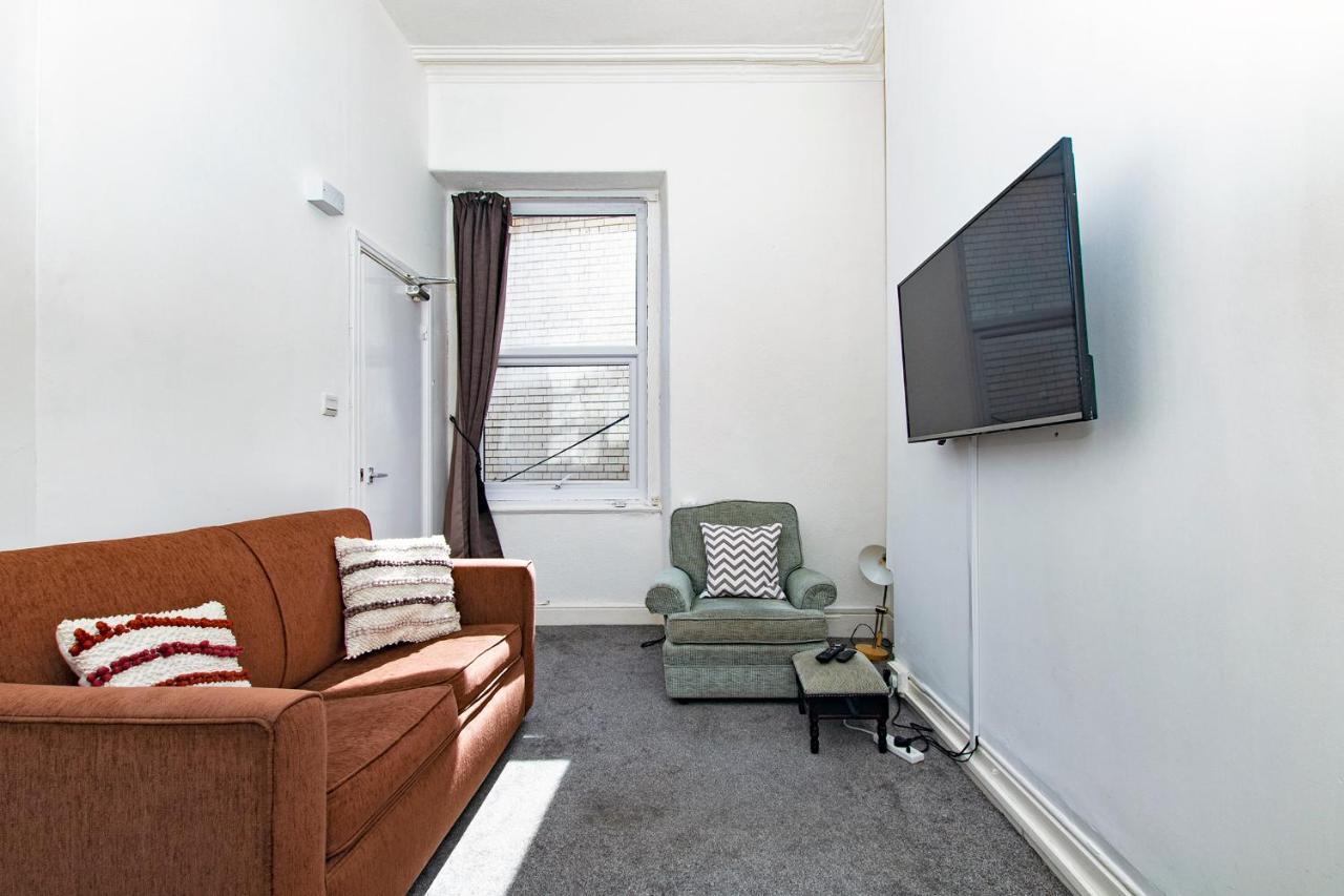 Montague House Apartments Llandudno Exterior photo